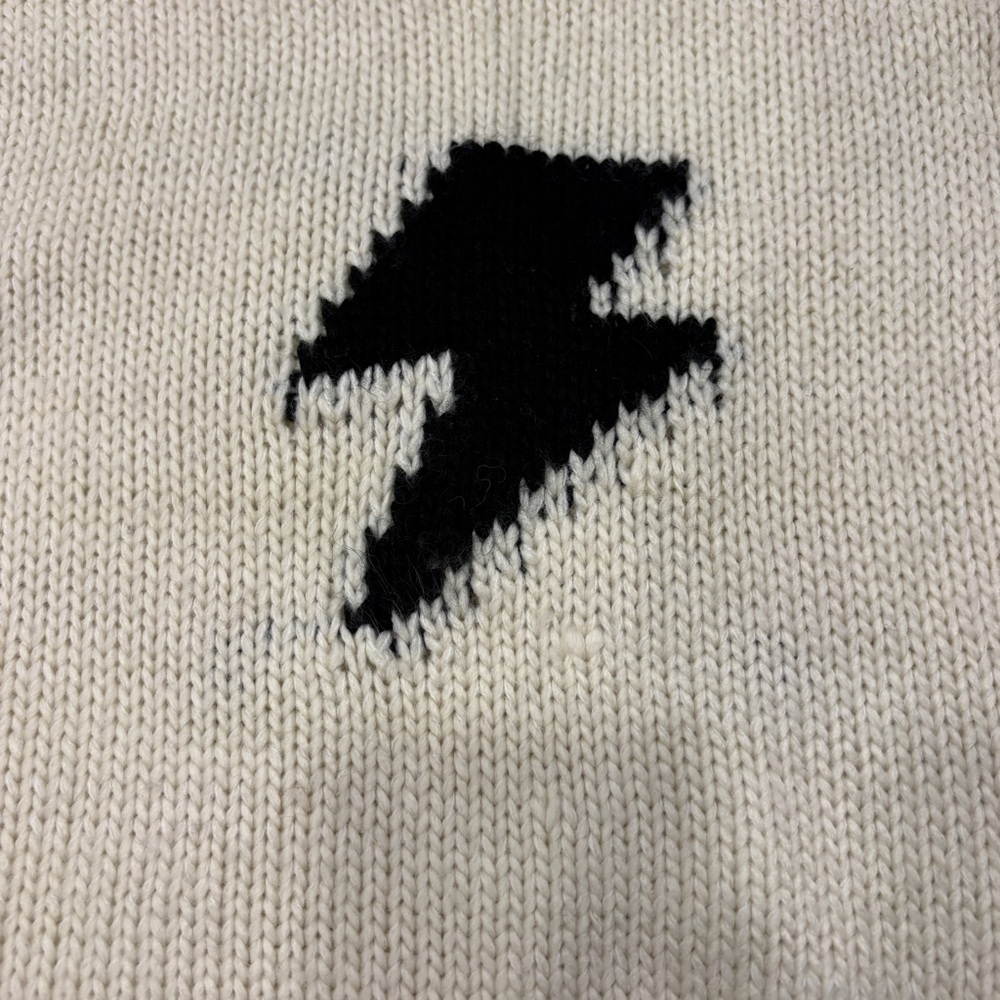 ๐STORIA๐ DISTRESSED LIGHTNING BOLT RELAXED SWEATER IVORY / BLACK SZ S - Picture 3 of 8